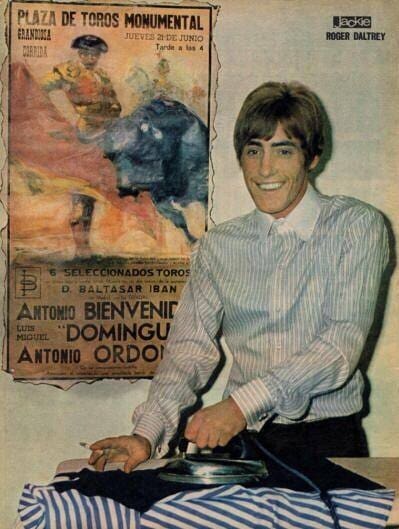 Back cover of the June 8, 1966 issue of Jackie magazine featuring Roger Daltrey